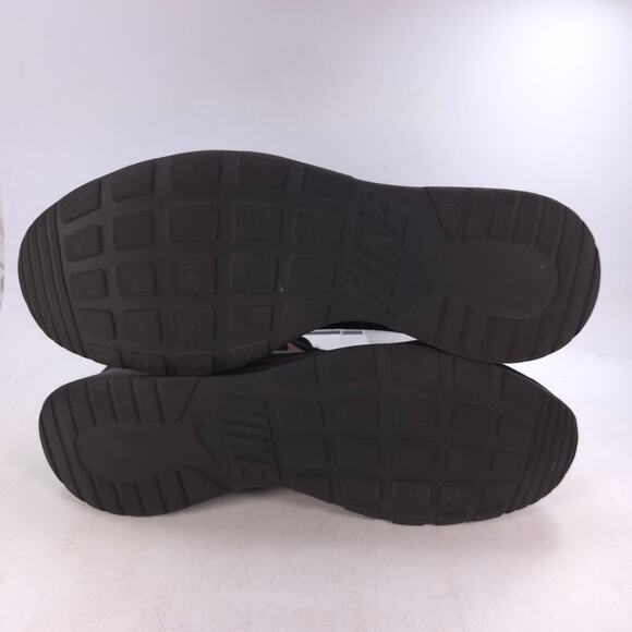 Nike Tanjun Athletic Lace Up Running Shoe Womens Size 9.5 812655-005 Black - Picture 7 of 10